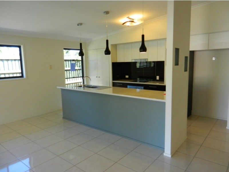 2 Shanti Lane, Morayfield QLD 4506