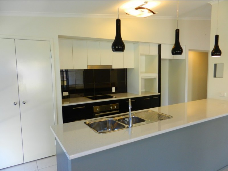 2 Shanti Lane, Morayfield QLD 4506