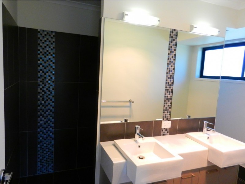 2 Shanti Lane, Morayfield QLD 4506