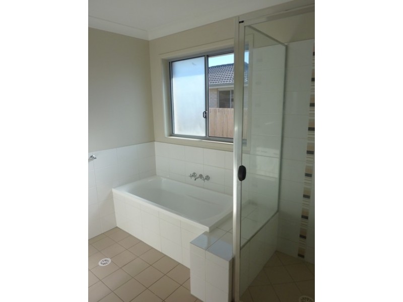 17 Paddington St, Bellmere QLD 4510