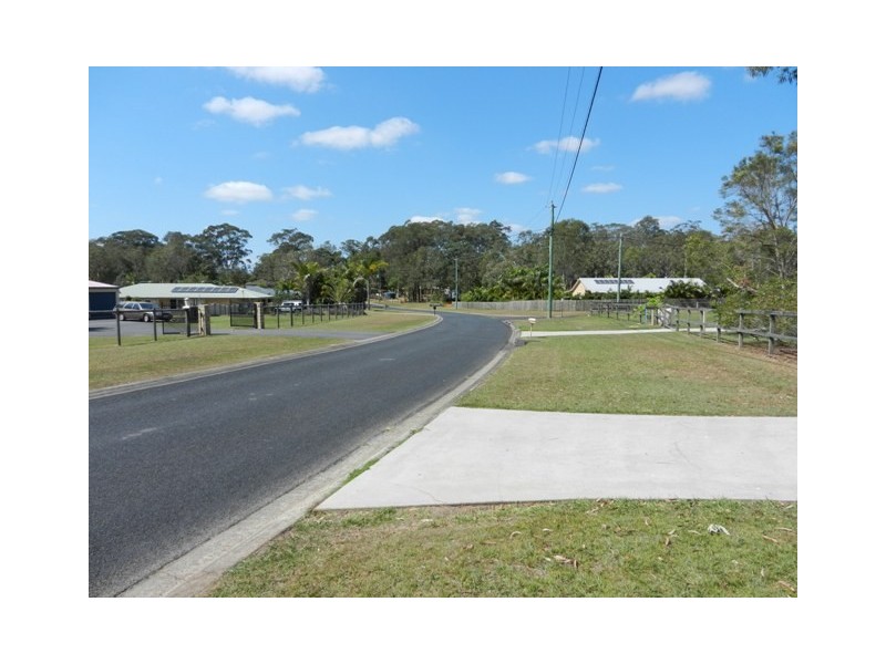 106 Wattlebird Dr, Elimbah QLD 4516