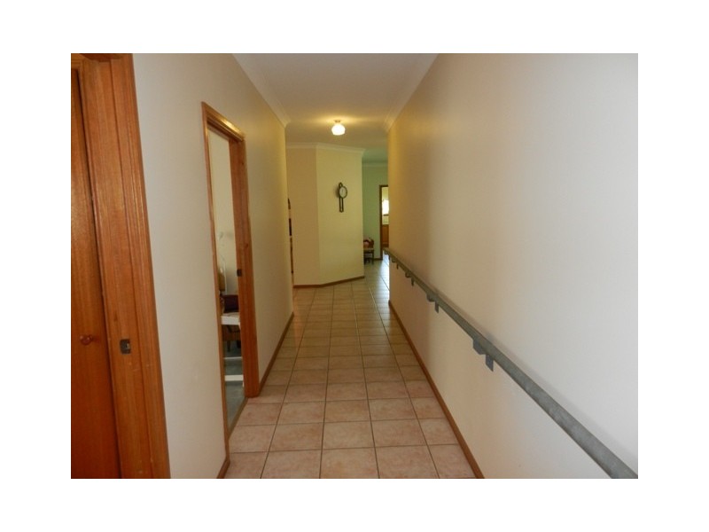 106 Wattlebird Dr, Elimbah QLD 4516