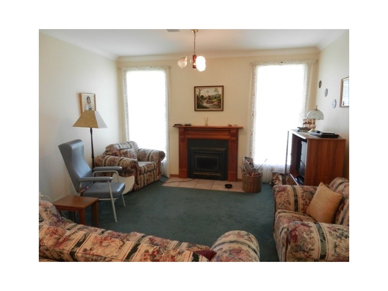 106 Wattlebird Dr, Elimbah QLD 4516