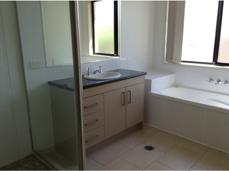 189 Caboolture River Rd, Morayfield QLD 4506