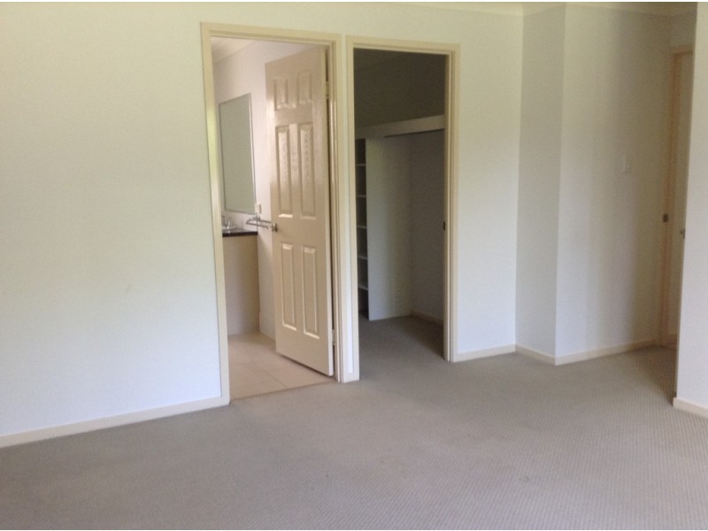 189 Caboolture River Rd, Morayfield QLD 4506