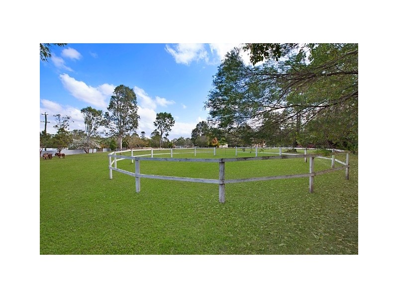 236 Mansfield Road, Elimbah QLD 4516