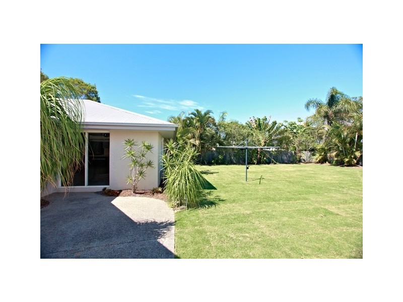 6 Sellens Ct, Ningi QLD 4511