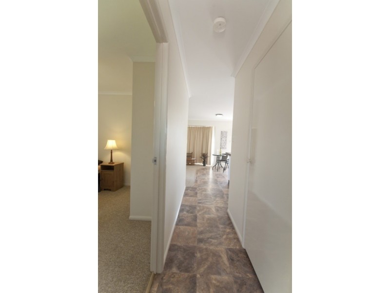 15B Gardenia St, Caboolture QLD 4510