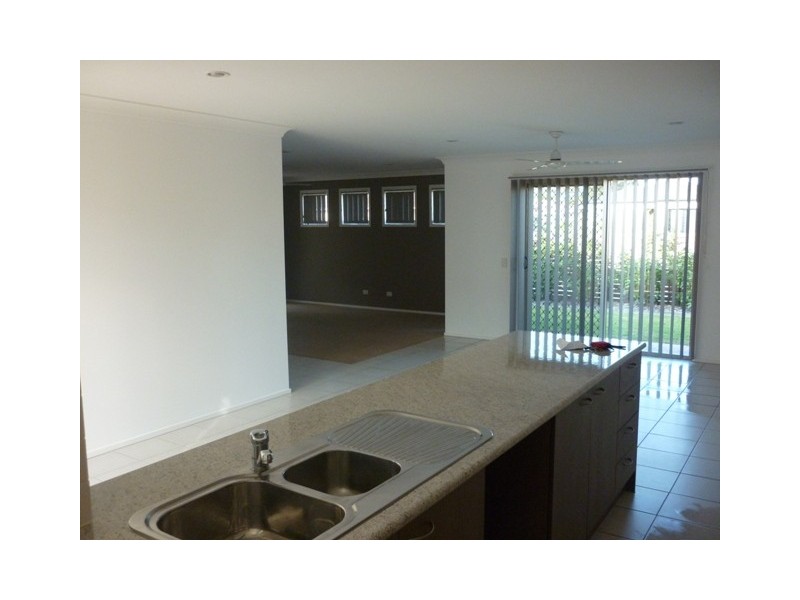 2 Hollywood Ave, Bellmere QLD 4510