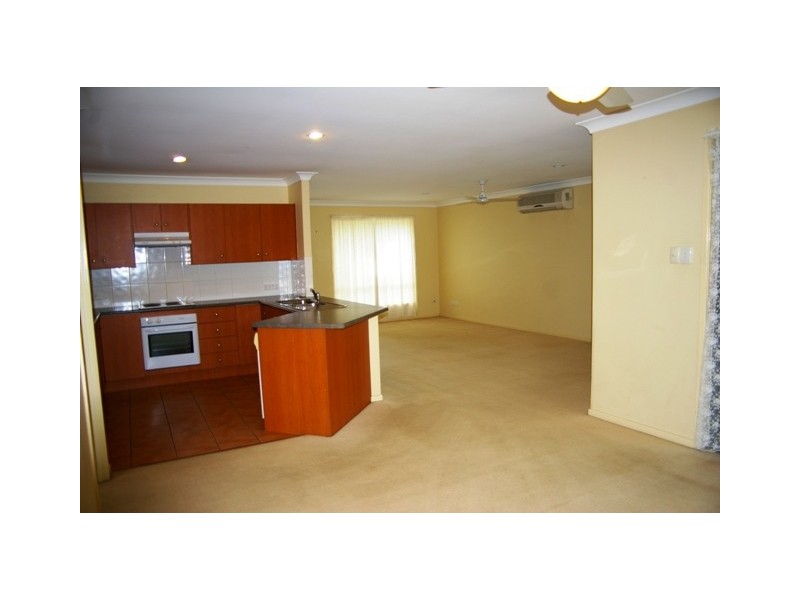 28 Camden St, Caboolture QLD 4510