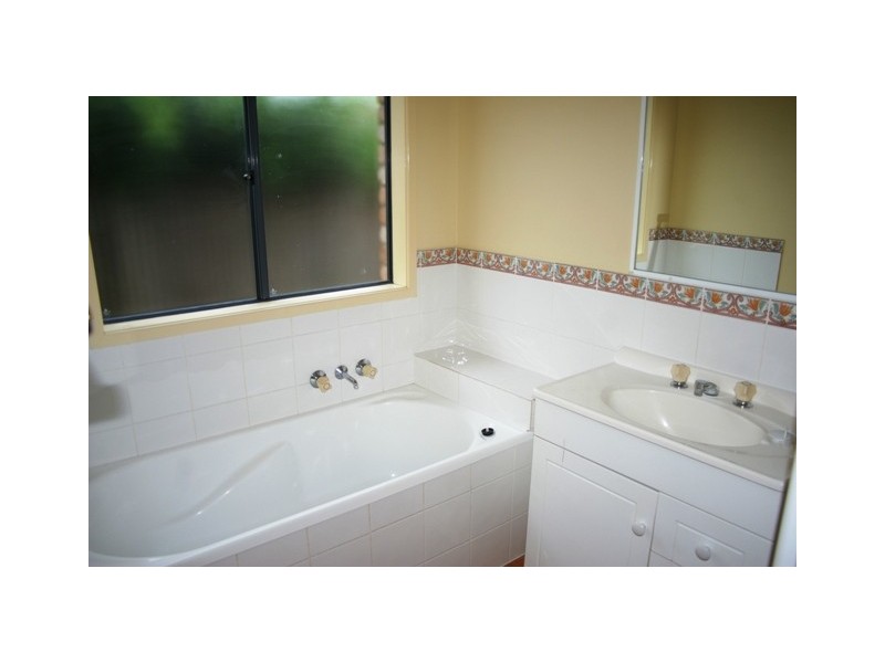 28 Camden St, Caboolture QLD 4510