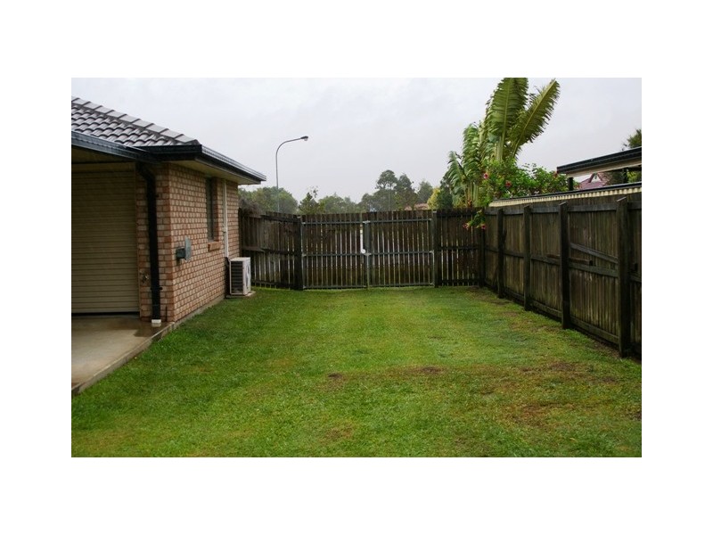 28 Camden St, Caboolture QLD 4510