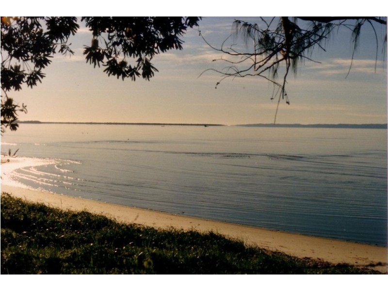 81 Bishop Rd, Beachmere QLD 4510