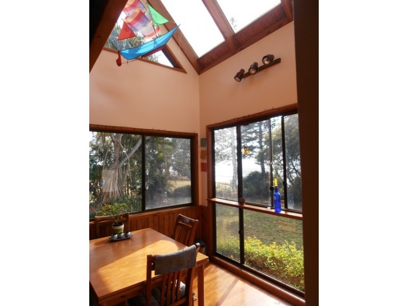 81 Bishop Rd, Beachmere QLD 4510