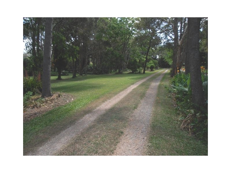 81 Bishop Rd, Beachmere QLD 4510