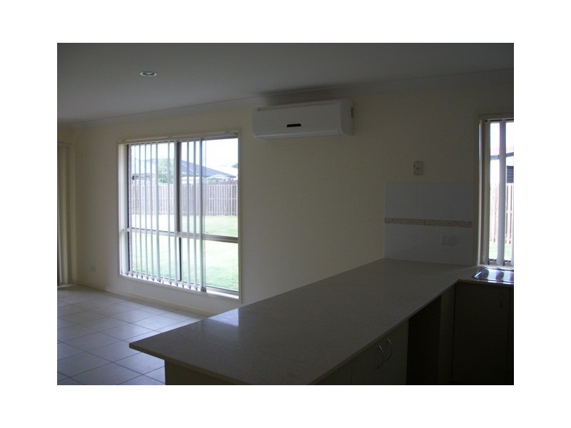 18 Dear Pl, Bellmere QLD 4510