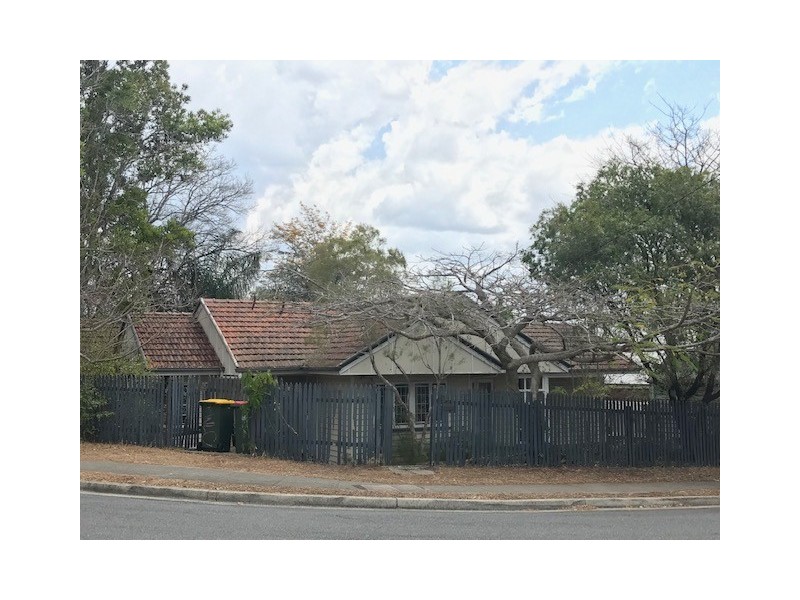 14 Glenrosa Rd, Red Hill QLD 4059