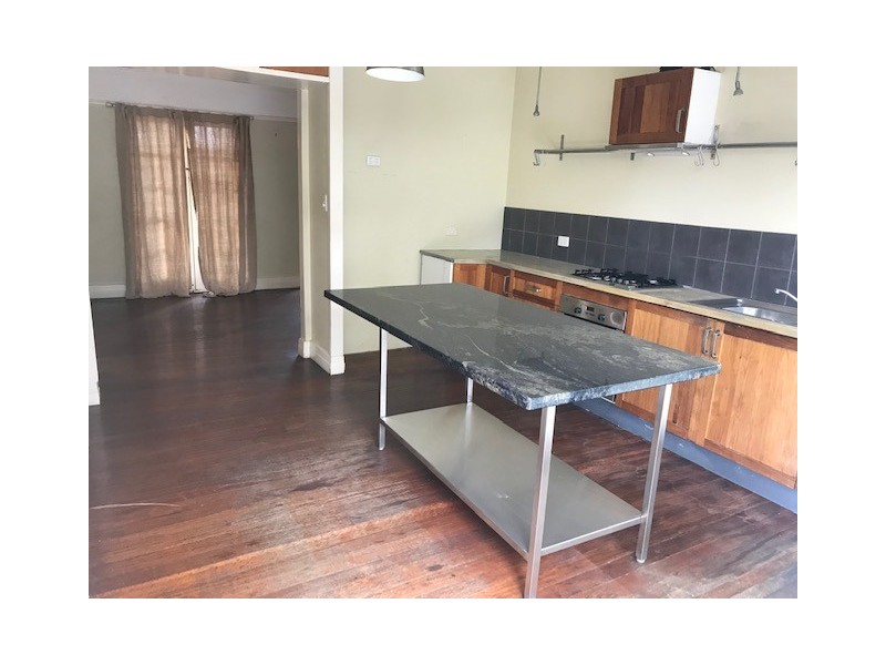 14 Glenrosa Rd, Red Hill QLD 4059