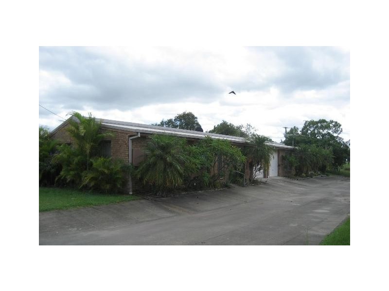 Unit 1/11 Honeysuckle St, Caboolture QLD 4510