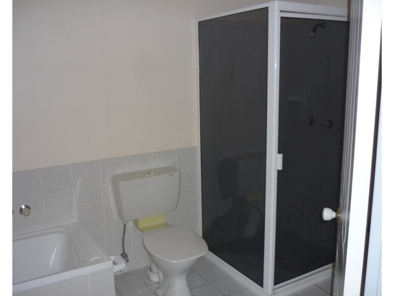 Unit 1/53 Lower King St, Caboolture QLD 4510