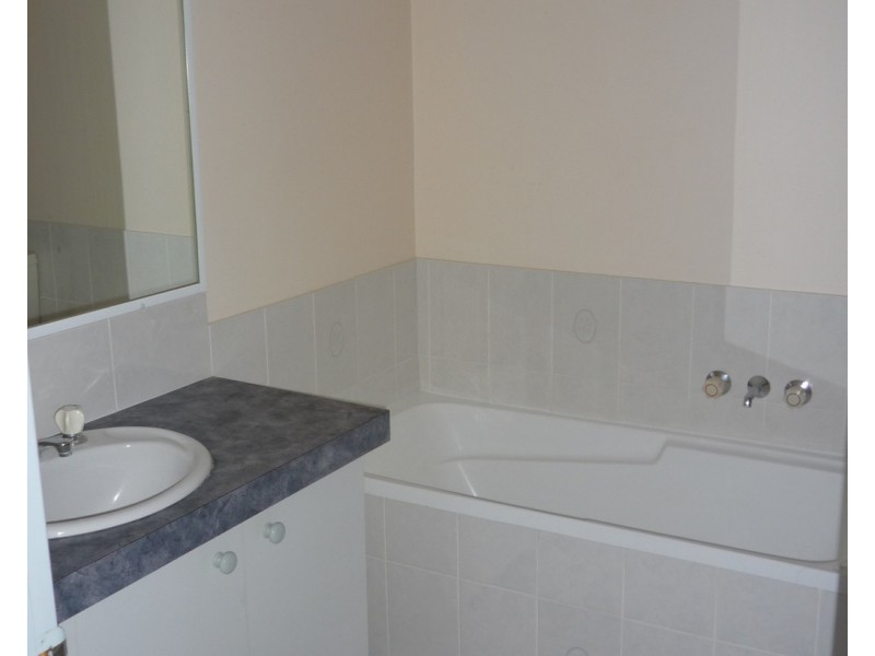 Unit 1/53 Lower King St, Caboolture QLD 4510