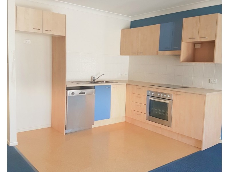 Unit 7/17 Lower King Street, Caboolture QLD 4510
