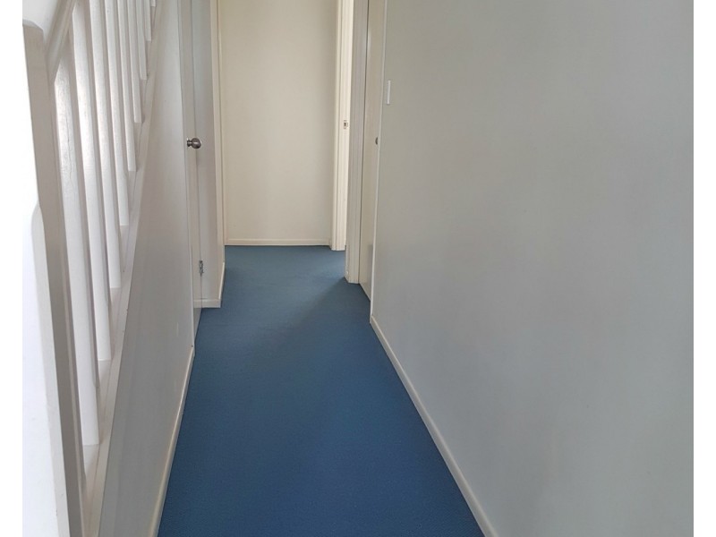 Unit 7/17 Lower King Street, Caboolture QLD 4510
