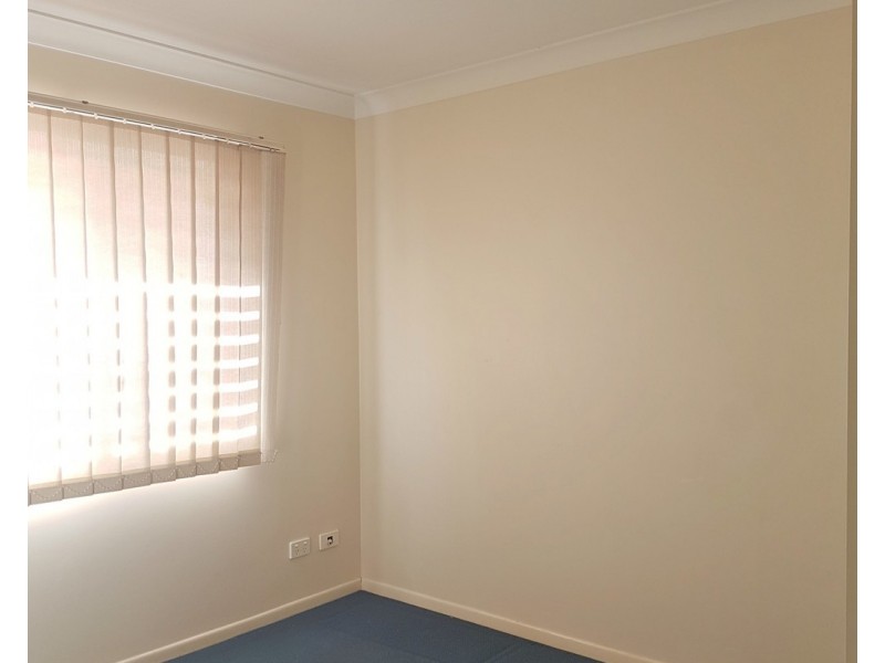 Unit 7/17 Lower King Street, Caboolture QLD 4510