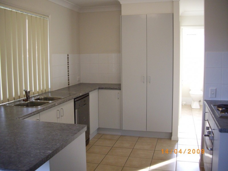 80 Pauls Rd, Upper Caboolture QLD 4510
