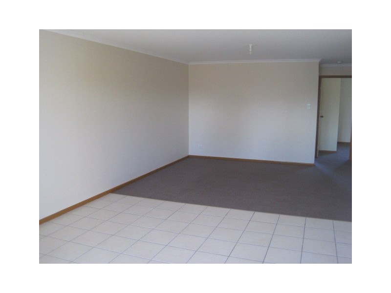Unit 3/2 Rogers Cres, Caboolture QLD 4510
