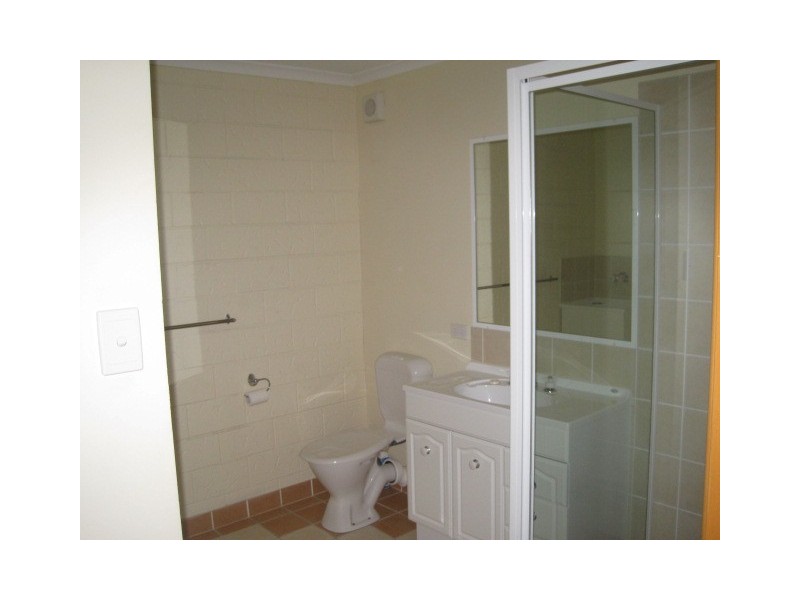 Unit 3/2 Rogers Cres, Caboolture QLD 4510