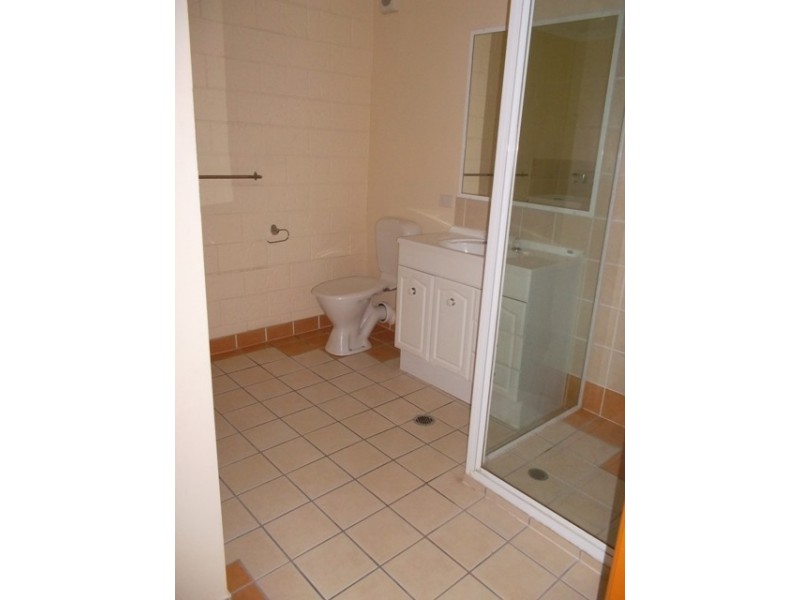 Unit 3/2 Rogers Cres, Caboolture QLD 4510