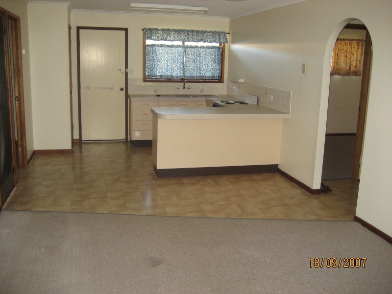 Unit 2/16 Rogers Crescent, Caboolture QLD 4510