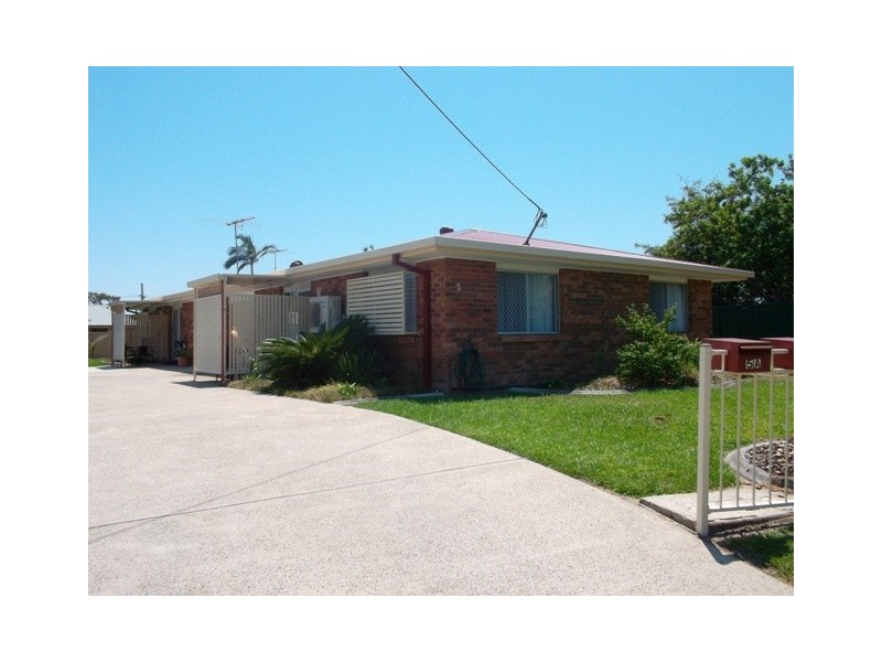 1/5 Bluebell St, Caboolture QLD 4510