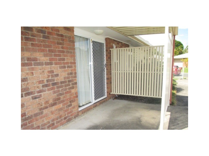 1/5 Bluebell St, Caboolture QLD 4510