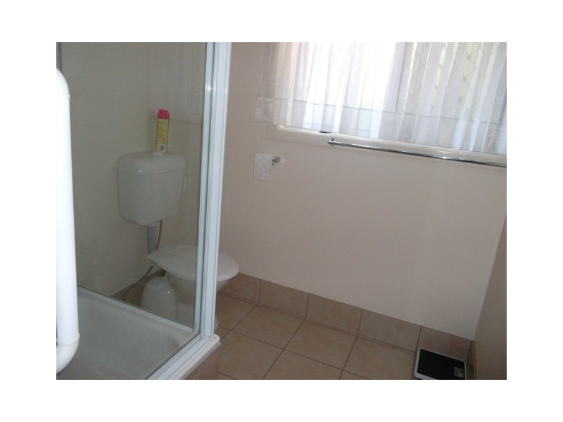 1/5 Bluebell St, Caboolture QLD 4510