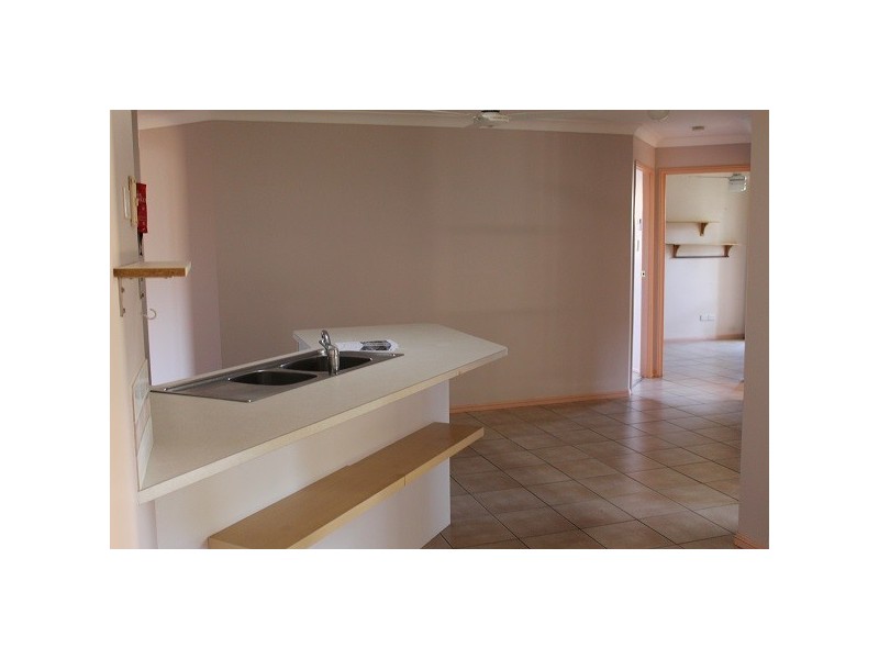 2 Grigg Dr, Morayfield QLD 4506