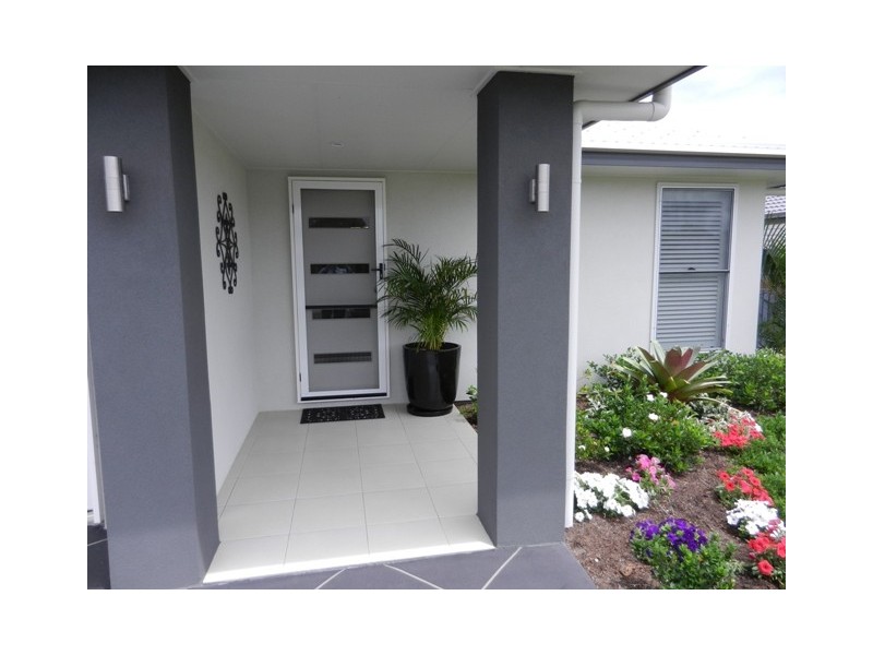 105 Summerfields Drive, Caboolture QLD 4510
