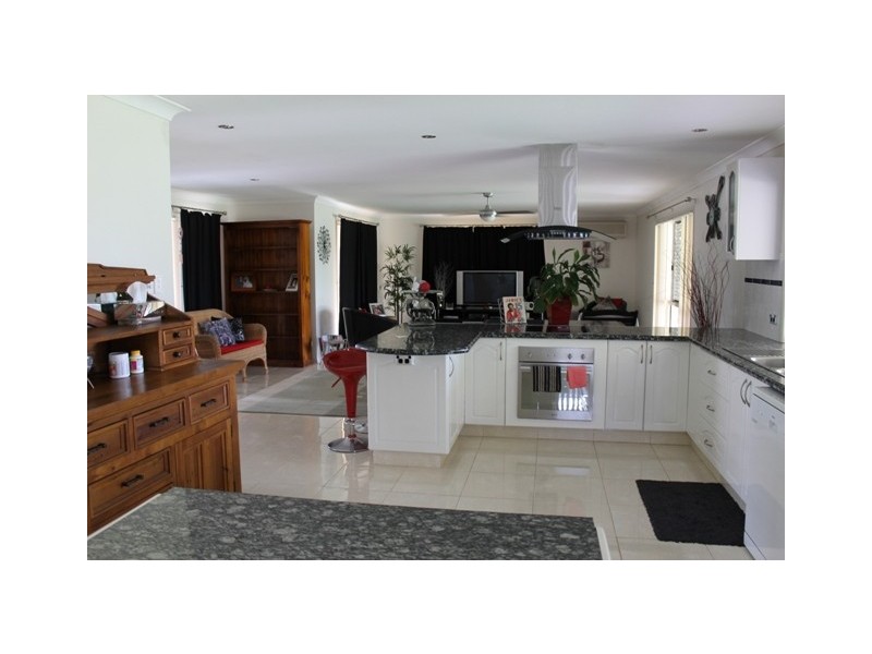 9 Milford Ct, Burpengary QLD 4505
