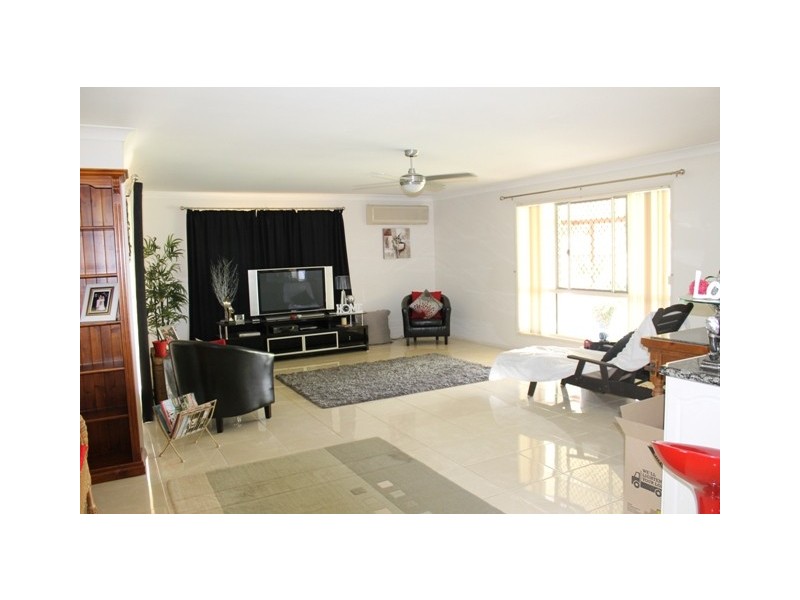 9 Milford Ct, Burpengary QLD 4505