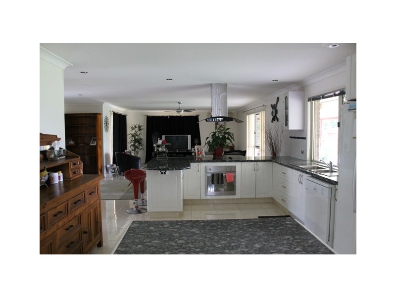 9 Milford Ct, Burpengary QLD 4505