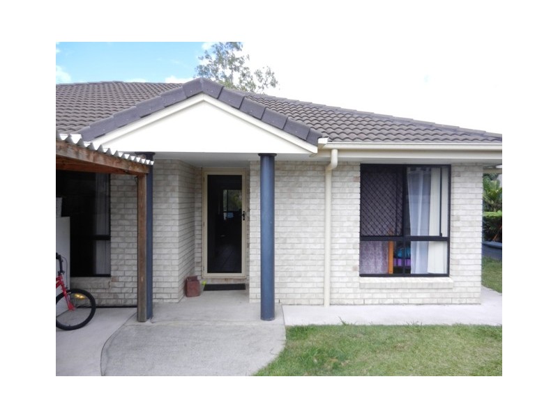 8 Kennerton Ct, Morayfield QLD 4506