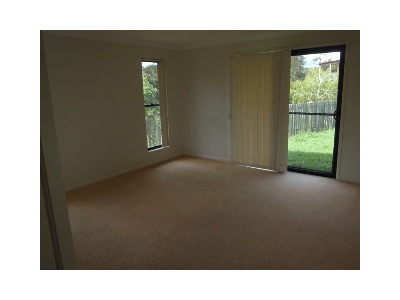 8 Kennerton Ct, Morayfield QLD 4506