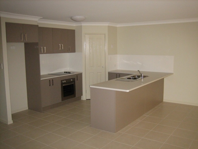 2/21 Seeney St, Caboolture QLD 4510