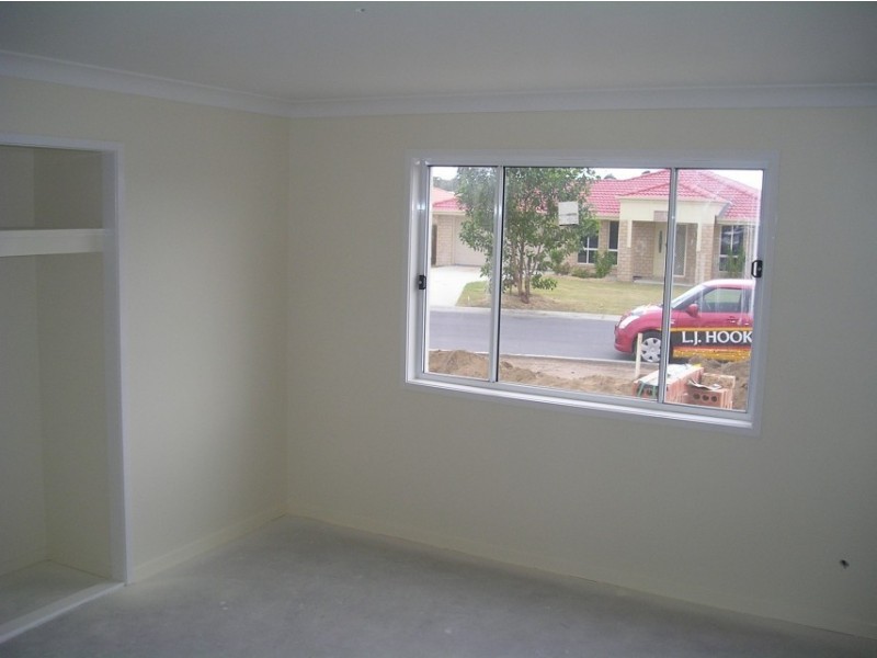 2/11 Guardian Ct, Caboolture QLD 4510