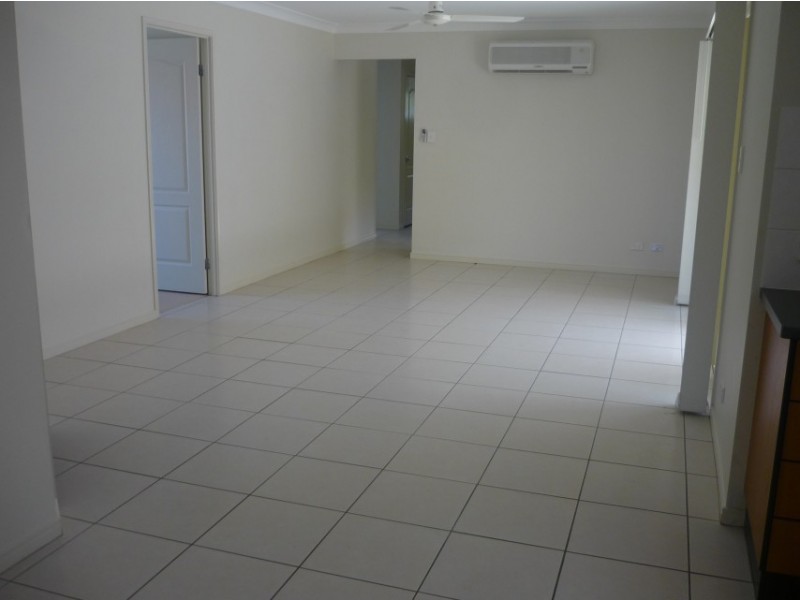 28 Riverbend Cres, Morayfield QLD 4506