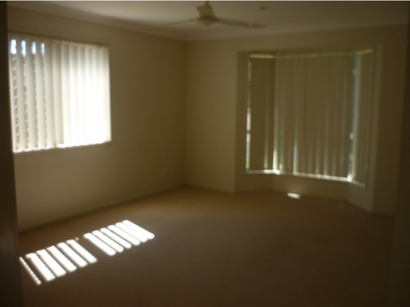 28 Riverbend Cres, Morayfield QLD 4506