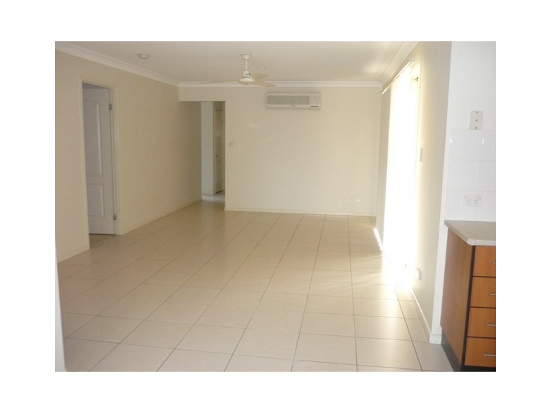 28 Riverbend Cres, Morayfield QLD 4506