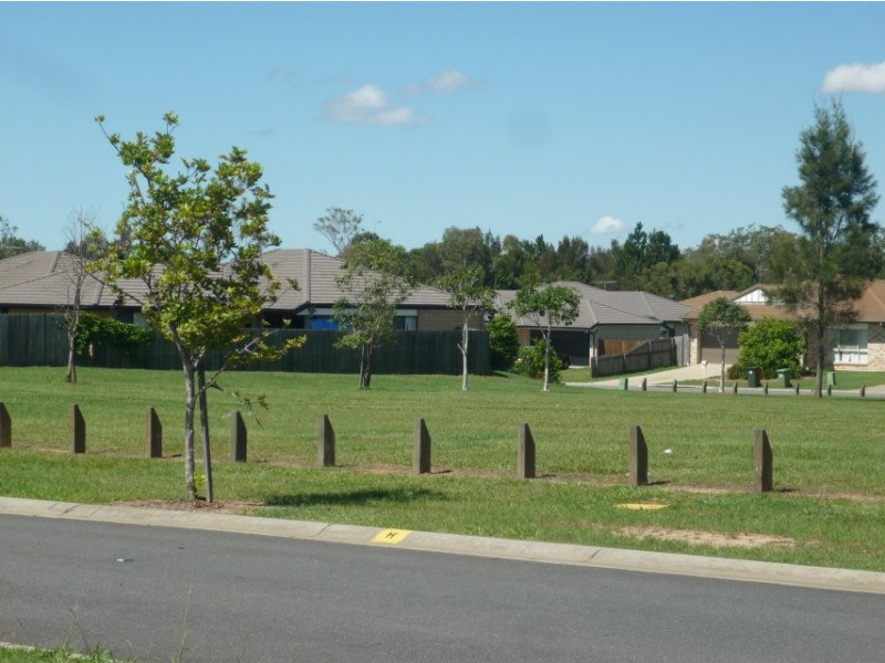 28 Riverbend Cres, Morayfield QLD 4506