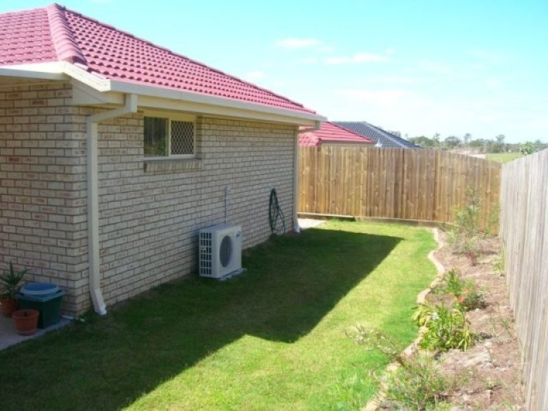 28 Riverbend Cres, Morayfield QLD 4506